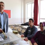 nevsehir-belediye-baskani-dr-mehmet-savran-secimlerin-ulkemize-ve-sehrimize-hayirli-olmasini-diledi-VAmNWLwU.jpg
