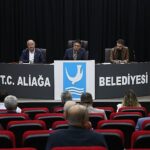 aliaga-belediye-meclisi-toplaniyor-Hergeblm.jpg