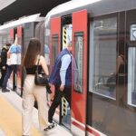 izmir-metrosu-24-yasinda-1-milyar-400-milyon-yolcu-tasindi-8DtLUqRe.jpg