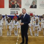 golcuk-belediyespor-bunyesindeki-taekwondo-bransinda-bulunan-330-sporcu-duzenlenen-torenle-kusak-atladi.jpg