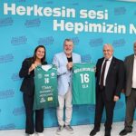 nilufer-belediyespor-kadin-voleybol-takiminin-ana-sponsoru-eker.jpg