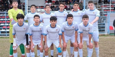 u16-takimi-ligi-39-puanla-3uncu-bitirdi.jpg