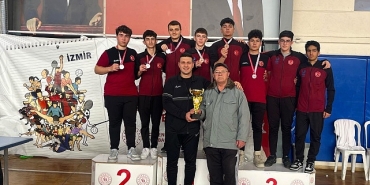 aliaganin-genc-gurescileri-izmir-2ncisi-oldu.jpg