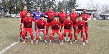 bes-yillik-aradan-sonra-foca-belediyespor-lige-geri-dondu.jpg
