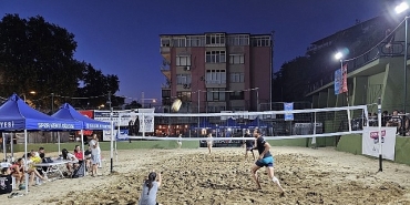 golcukte-plaj-voleybolu-turnuvasi-buyukler-kategorisinde-sona-erdi.jpg