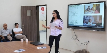 kecioren-belediyesinden-aile-baglarini-guclendiren-egitim-semineri.jpg
