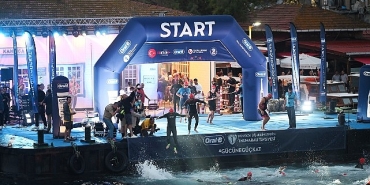 oral-b-avrupa-asya-triatlon-sampiyonasi.jpg