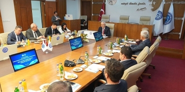 tohumculuk-sektorunun-temsilcileri-ege-universitesinde-bir-araya-geldi.jpg