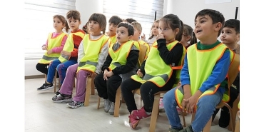 osmangazi-kreslerinde-miniklere-is-guvenligi-egitimi.jpg