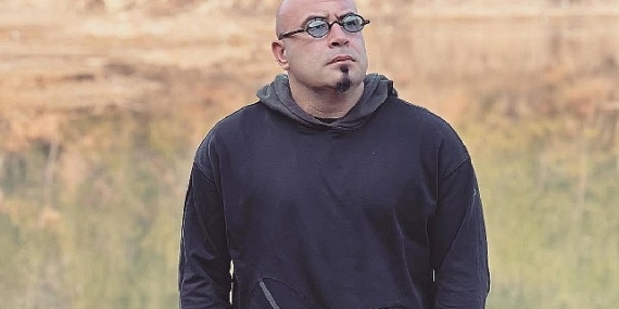 Barış Çapkın şarkılarını bir albümde topladı: Fezaya Bak