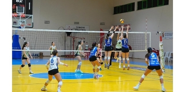 burhaniye-belediyesi-4-geleneksel-yildiz-kizlar-voleybol-turnuvasi-sona-erdi.jpg