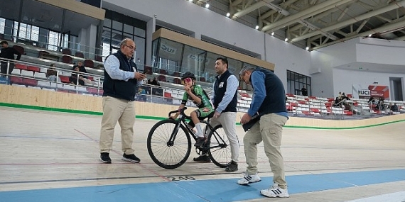 en-hizli-en-guclu-ve-en-dayanikli-genc-bisikletciler-konya-velodromunda-bulusuyor.jpg